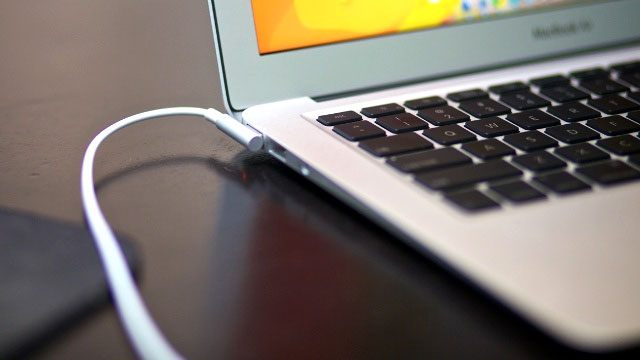 macbook air įkrovimo laidas